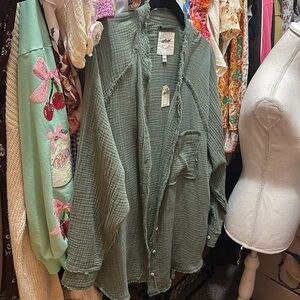Nwt Aerie gauze button down size XS!
